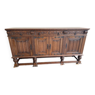 4-door raised sideboard