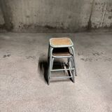 02 Mullca 1960 Vintage school or workshop stools