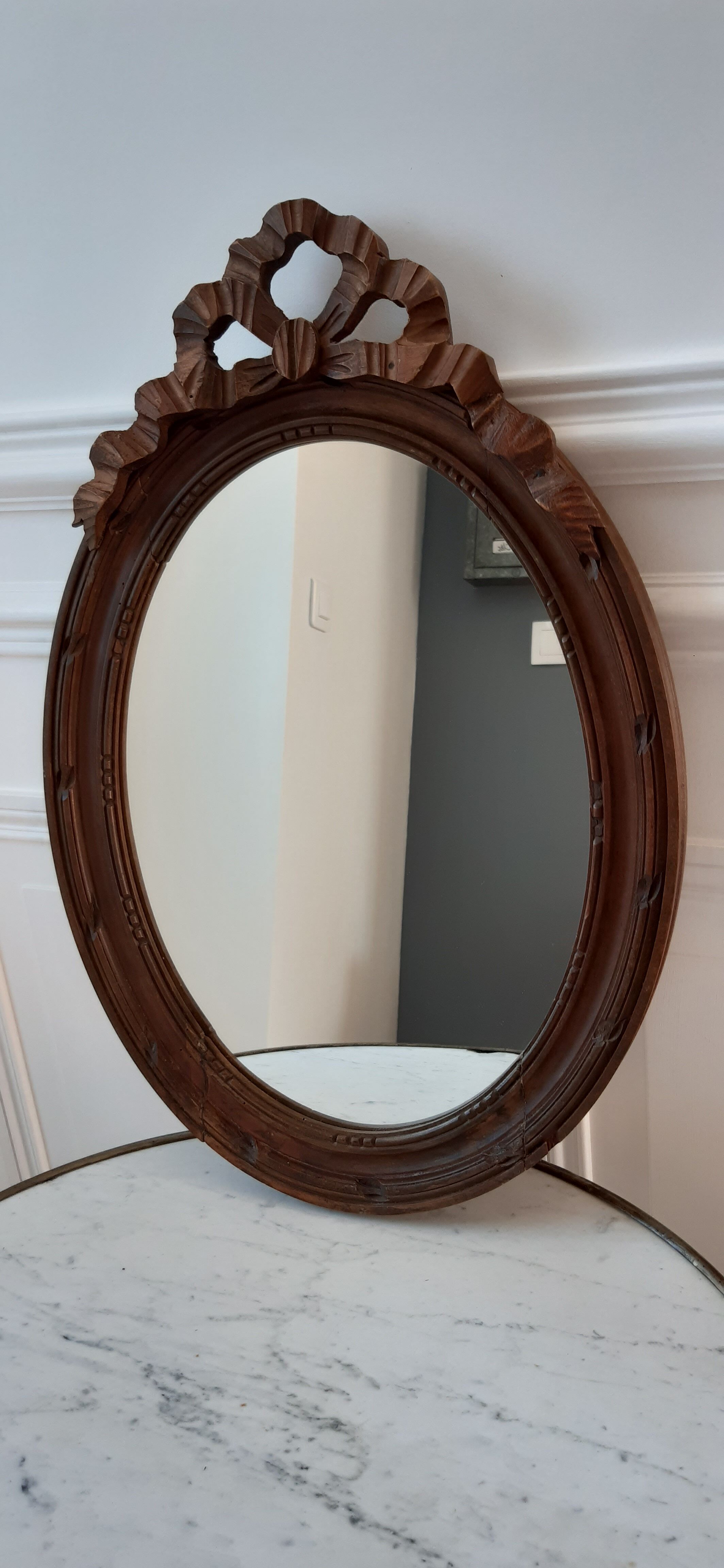 Miroir en bois oval années 30