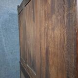 Buffet deux corps époque Napoléon III en bois massif.