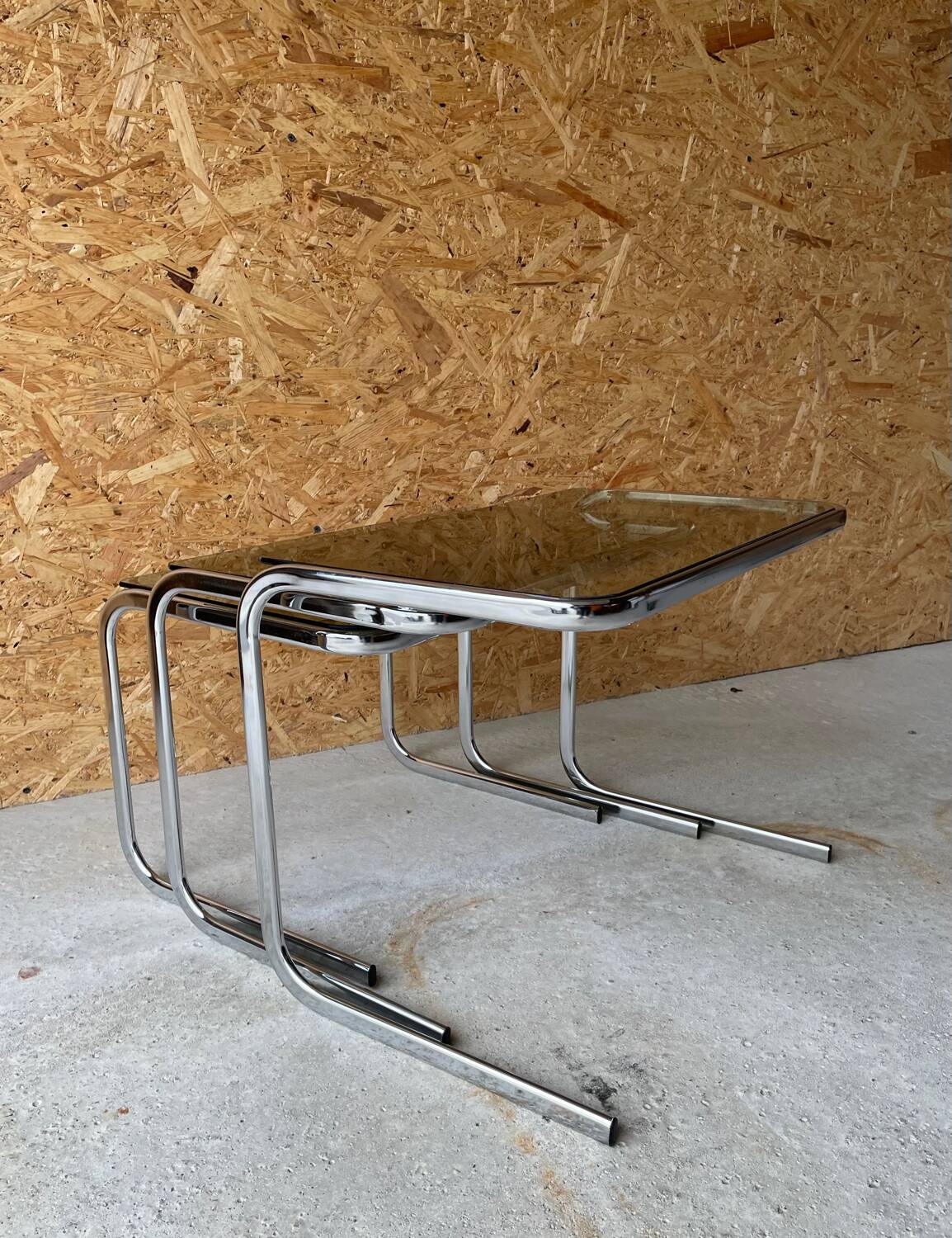 Nesting coffee tables 1970