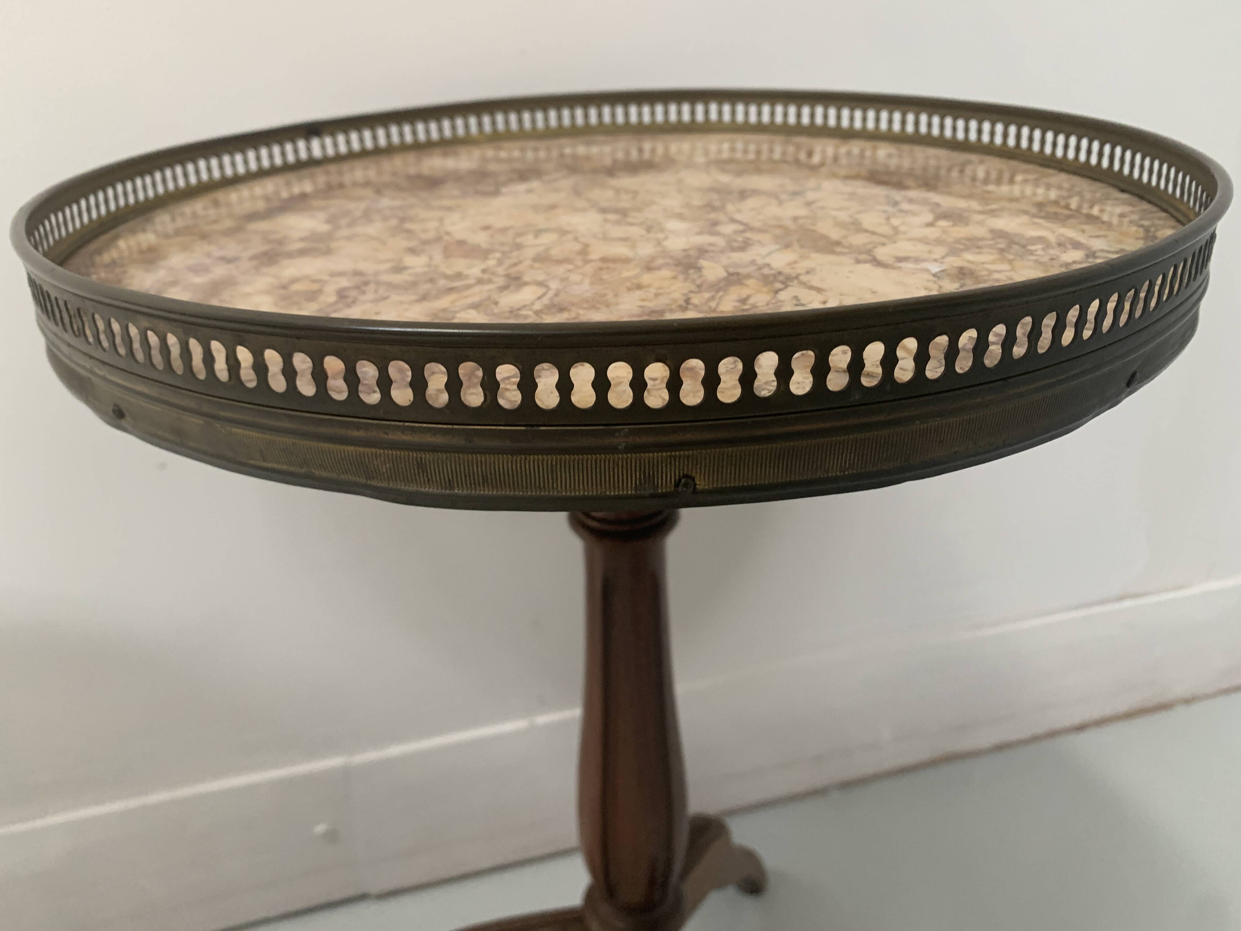 Pair of Louis XVI style pedestal tables in stained beech, 20th century
