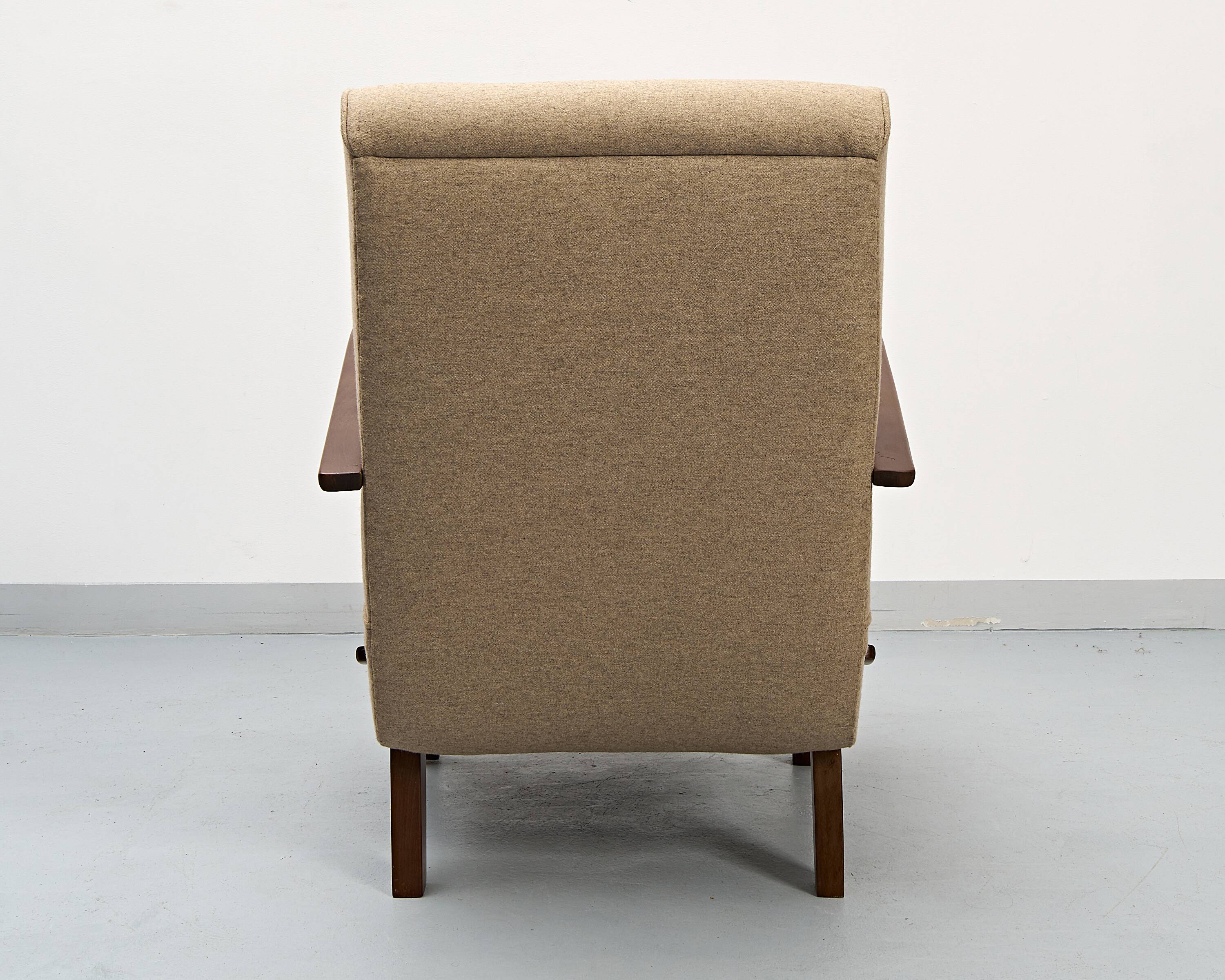 Type C Armchair by Jindřich Halabala, 1930s