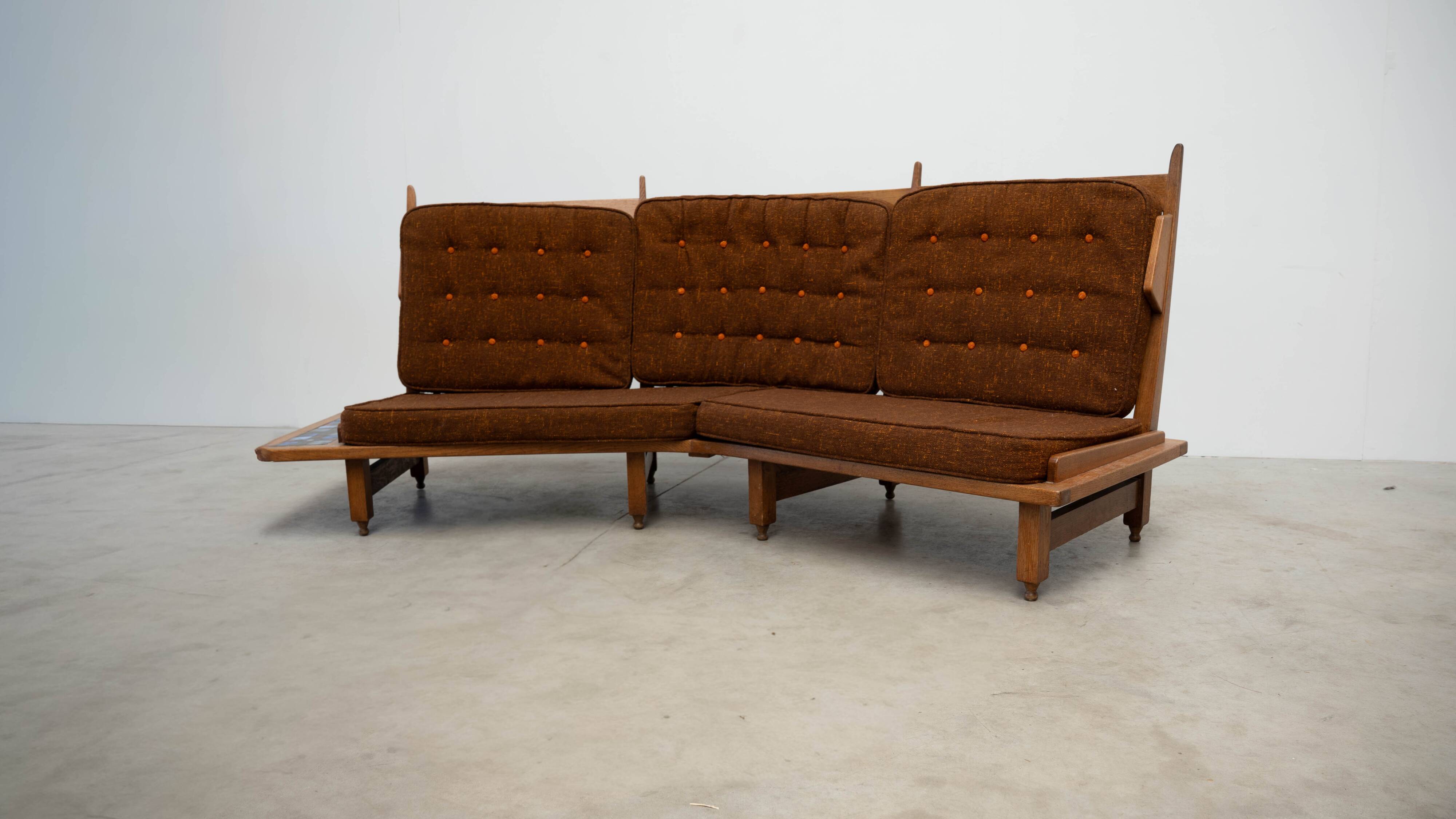 Curved sofa by Guillerme et Chambron for Votre Maison