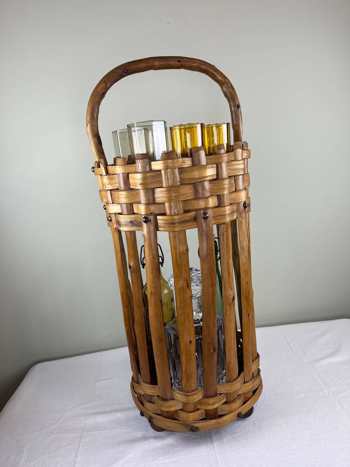 Vintage portable bar