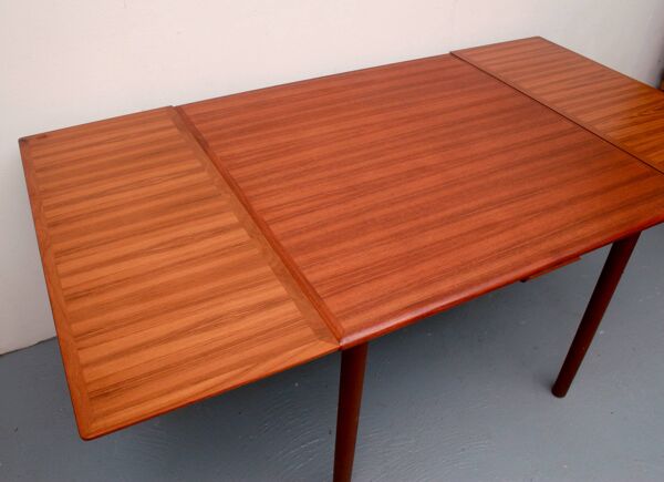Table à manger extensible carrée en teck des années 60, Sigh & Son Danemark