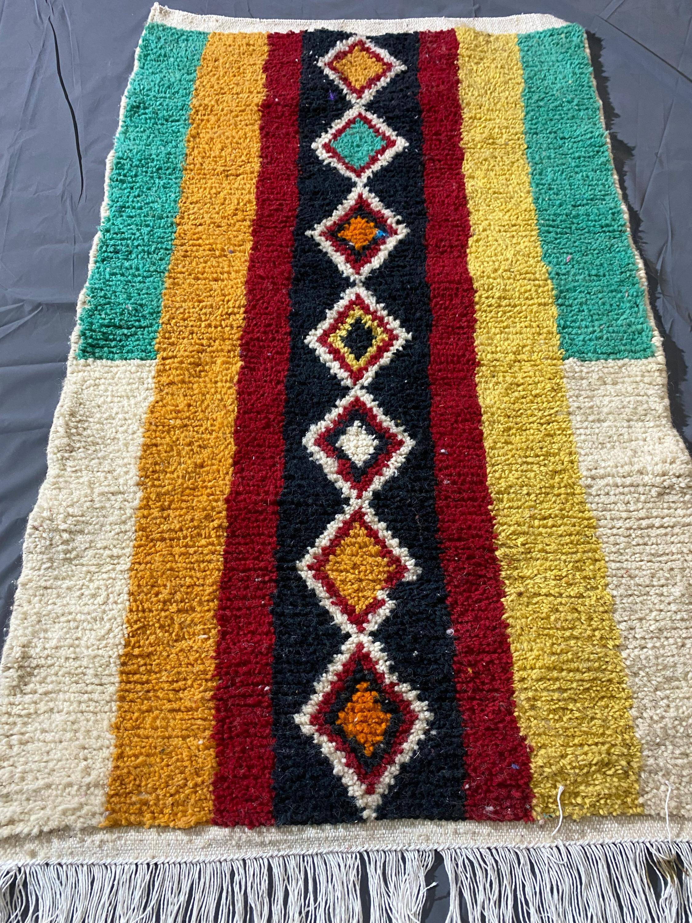 Handmade traditional carpet 250cm x 150cm Moroccan