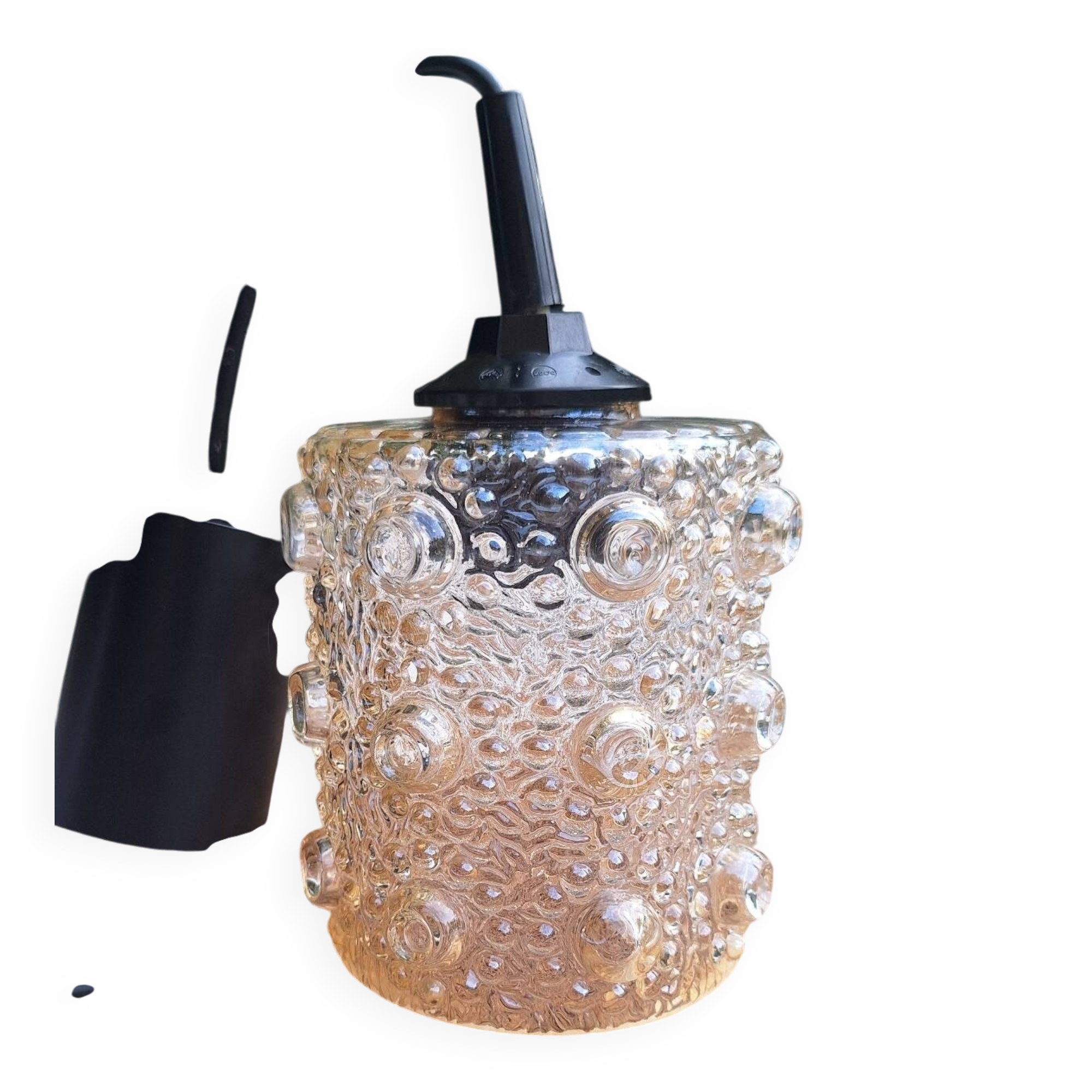 Suspended portable lamp