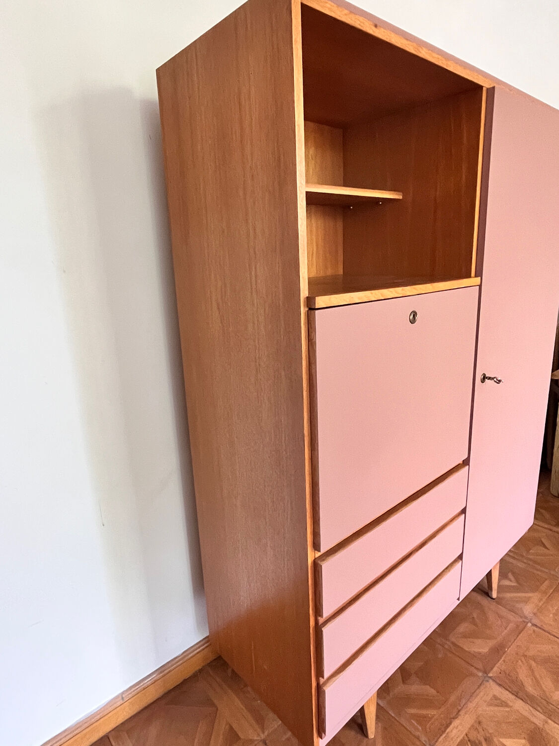 Wardrobe & chest of drawers old pink and wood