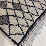 Handmade Moroccan Berber rug 138 x 72 cm
