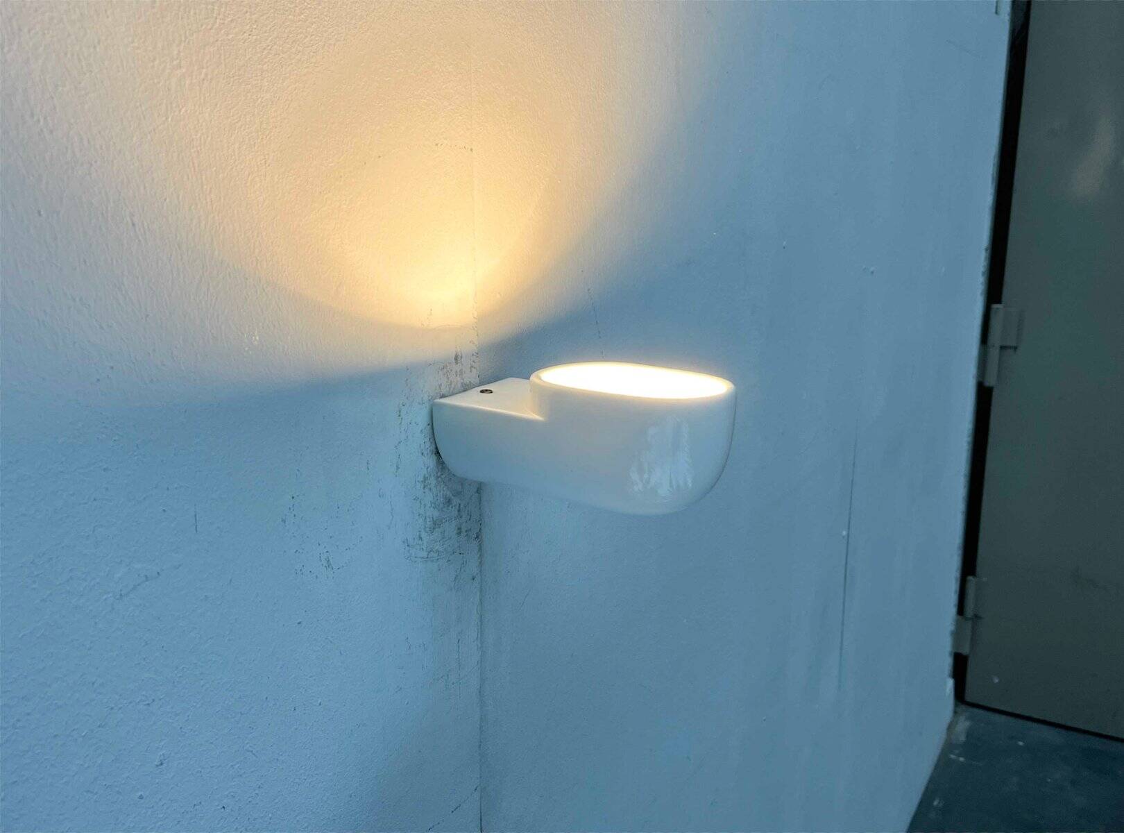 Pafo wall sconces from the Italian space age mid-century in ceramic by Ernesto Gismondi for Artemide, 1970s, set of 2.