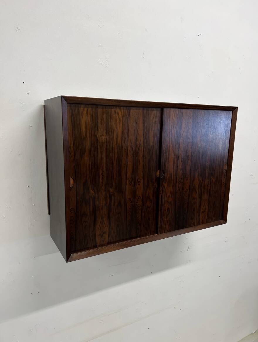 Cabinet mural en palissandre par poul cadovius pour cado.