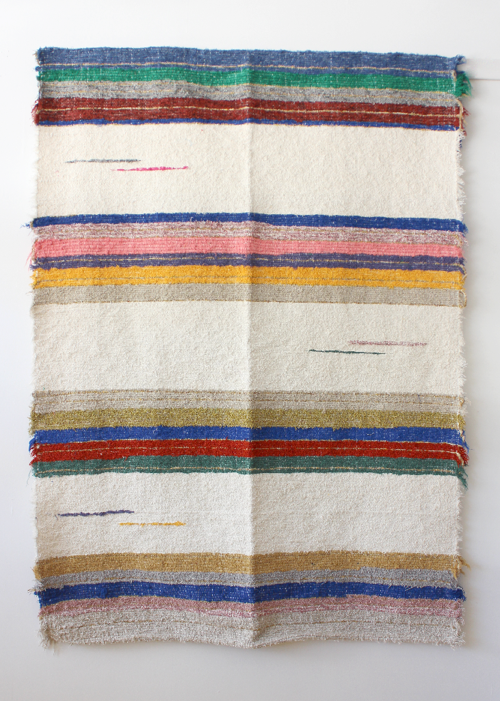 Hand-woven handmade rug - 140 x 200 cm - multicolor & white
