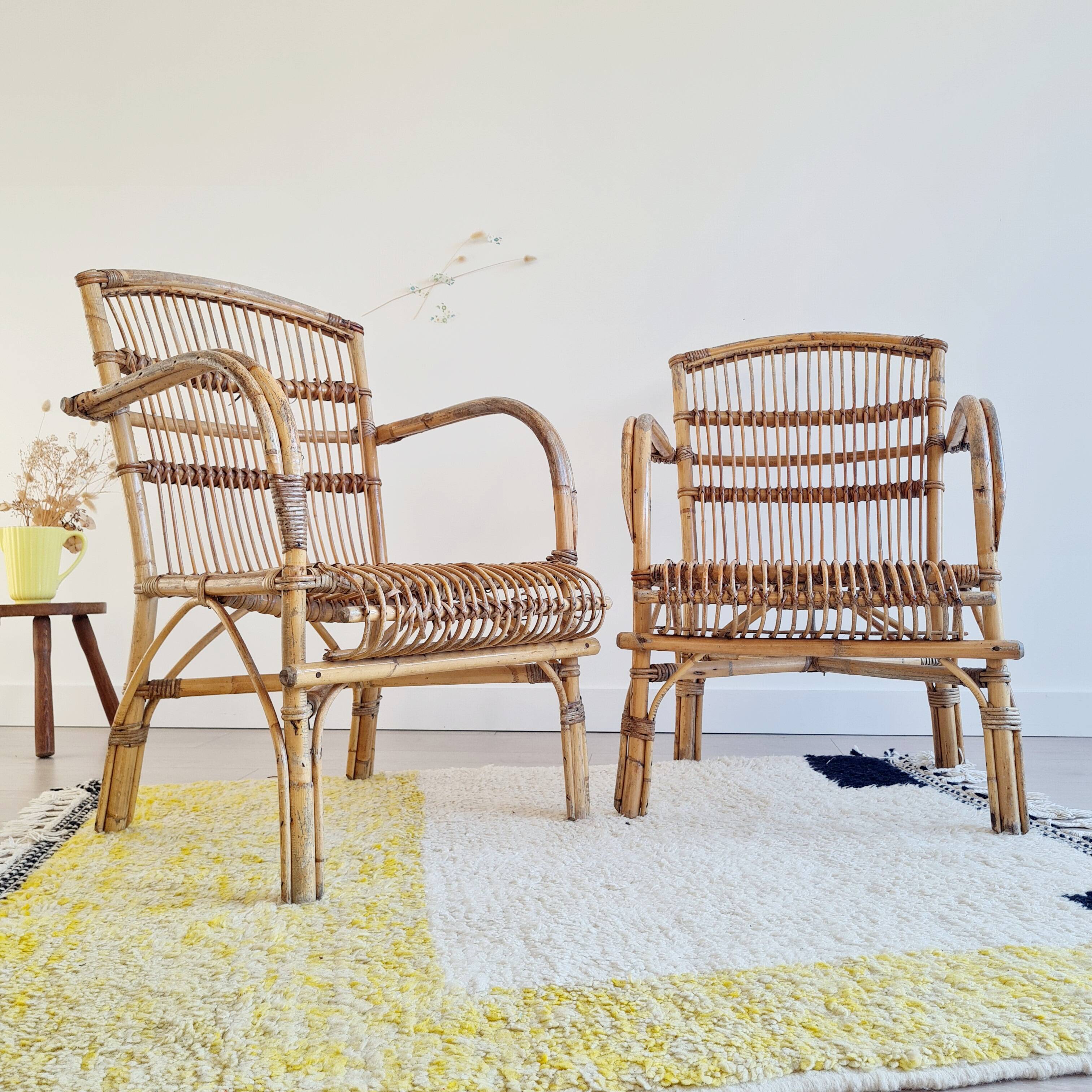 Paire de fauteuils anciens en rotin