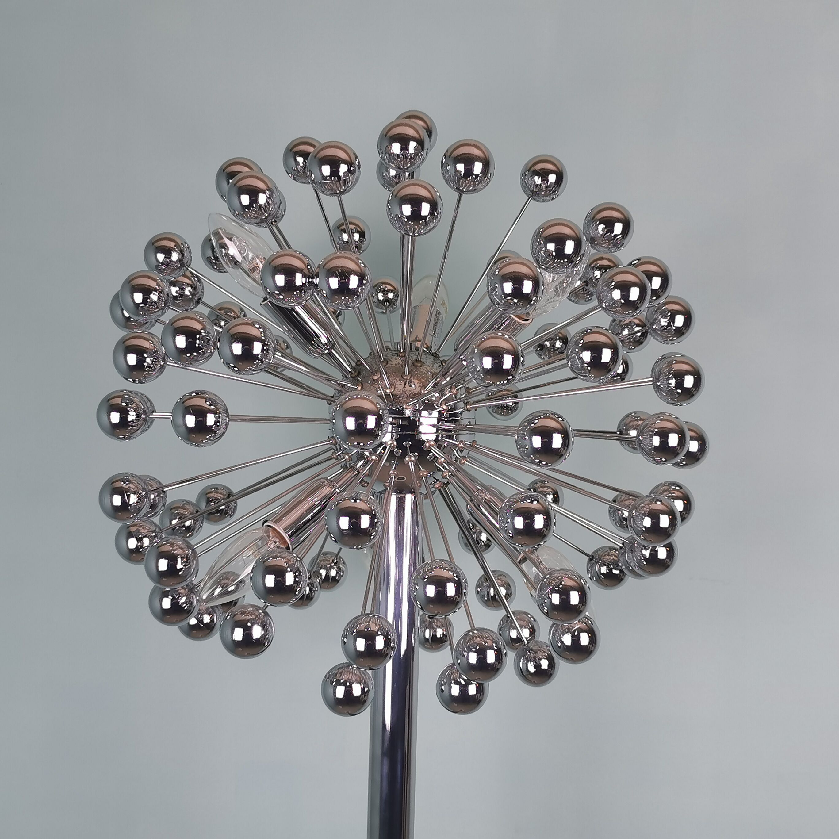 Sputnik 60' lamppost