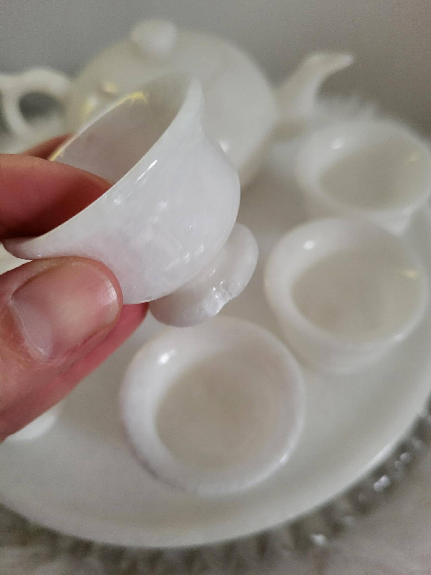 Small white jade service