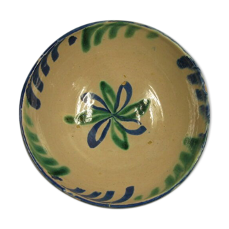 Spanish faience platence