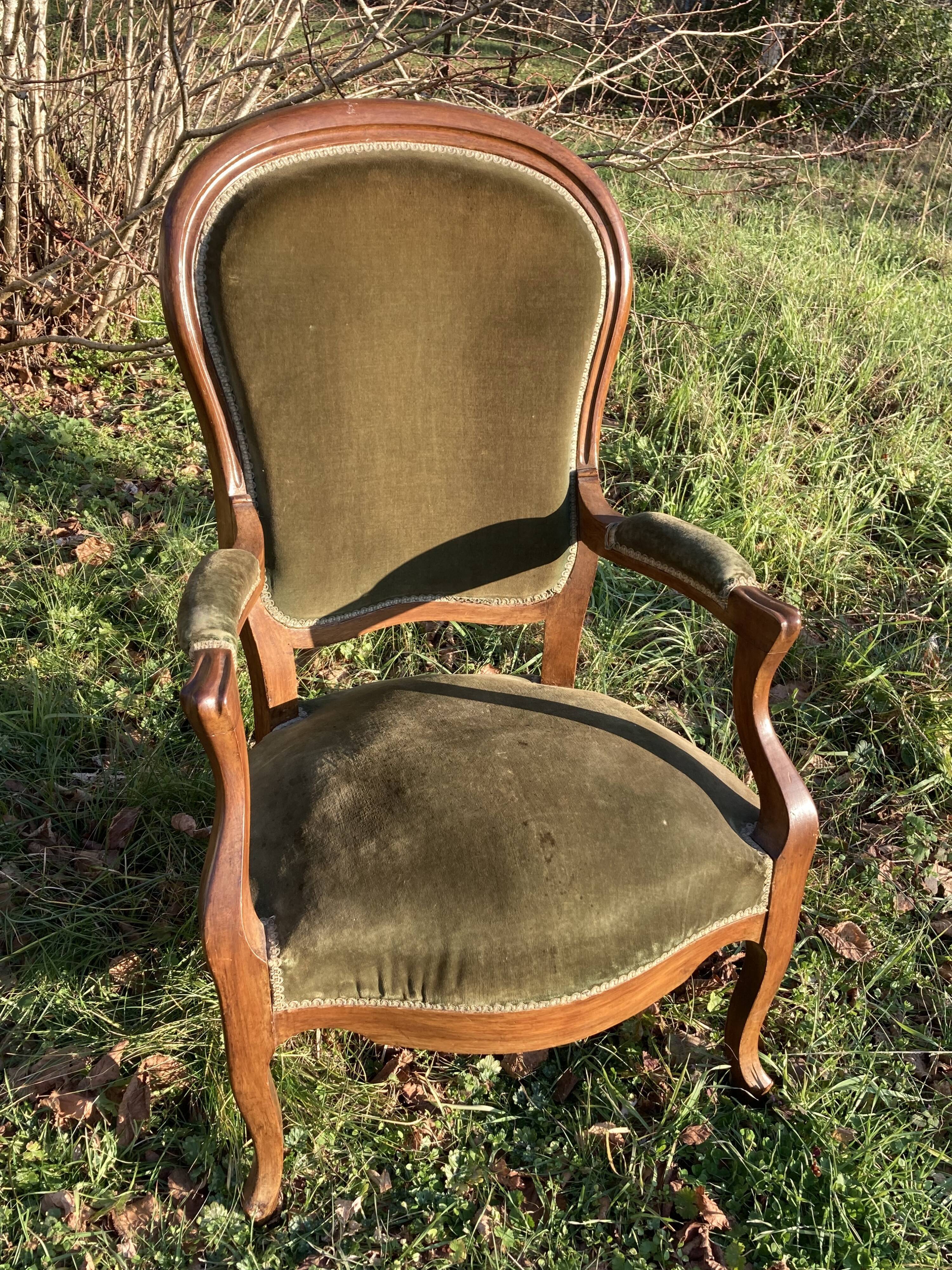 Armchair Voltaire Louis Philippe in wood green velvet XIX