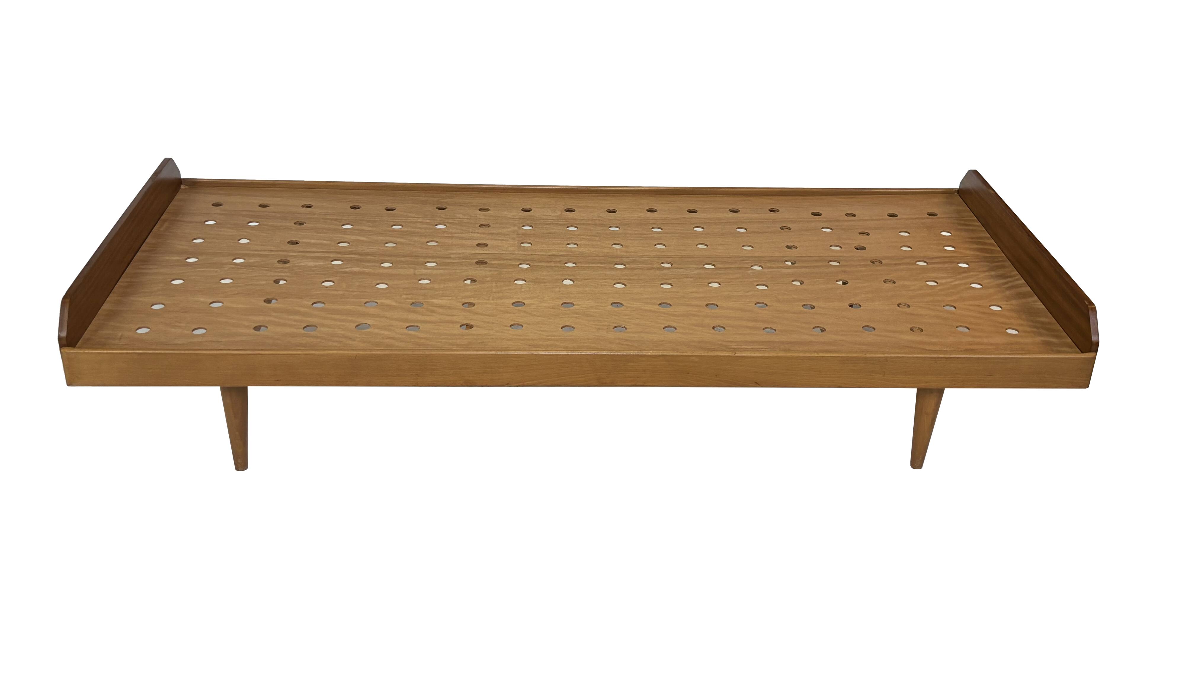 Vintage daybed 1960s minimalist design in Teak wood