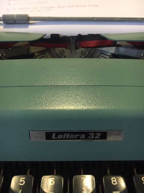Olivetti typewriter, model Lettera 32