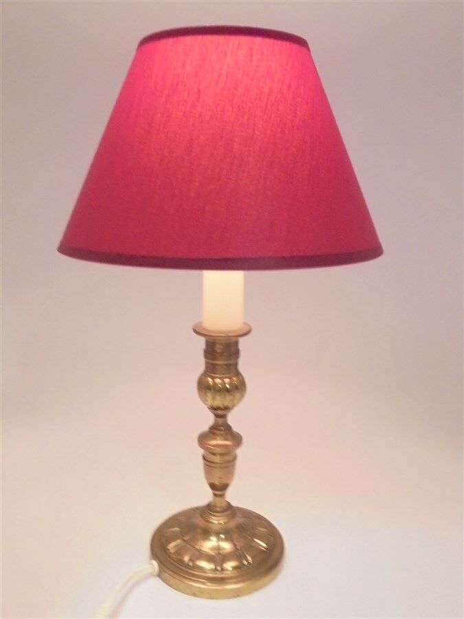 Table lamp