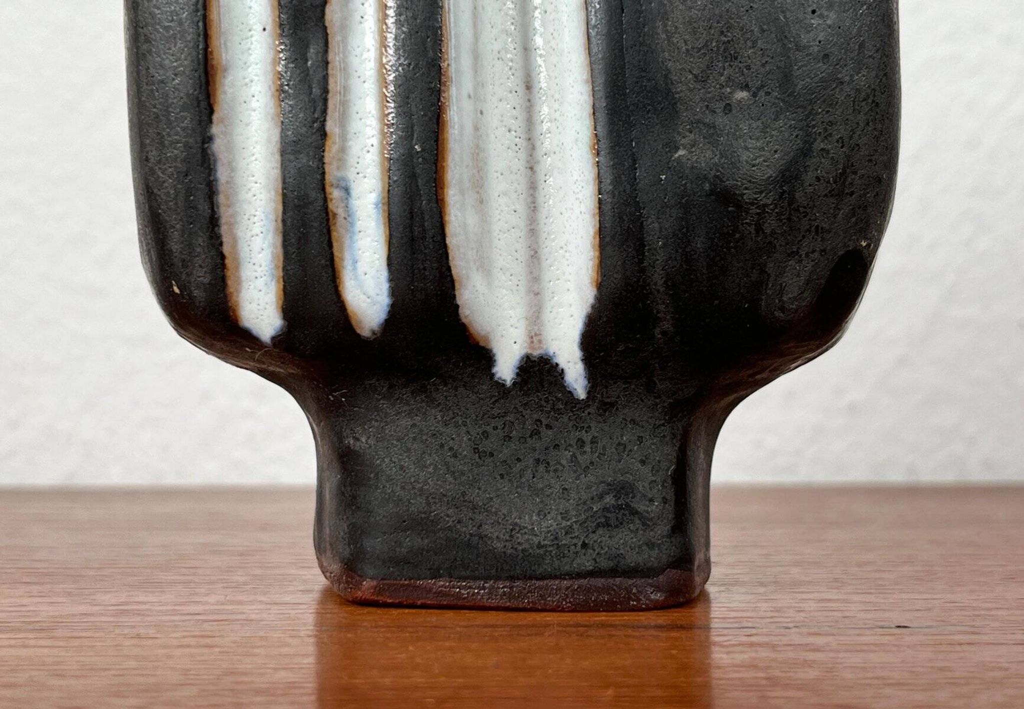 Mid-century studio pottery vase by Helmut Friedrich Schäffenacker for Schäffenacker Keramik, 1960s.