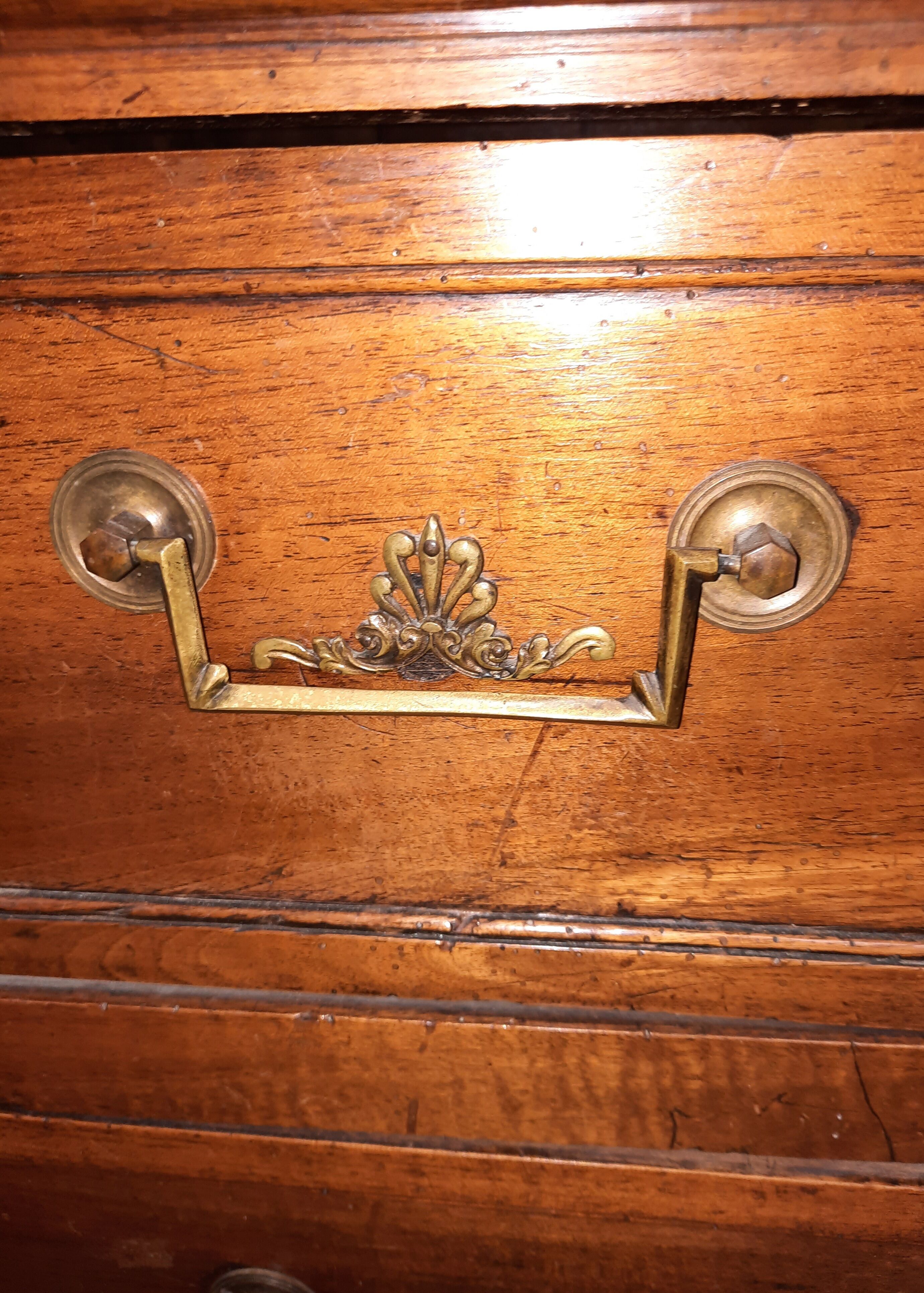 Dresser Louis XVI of the eighteenth century