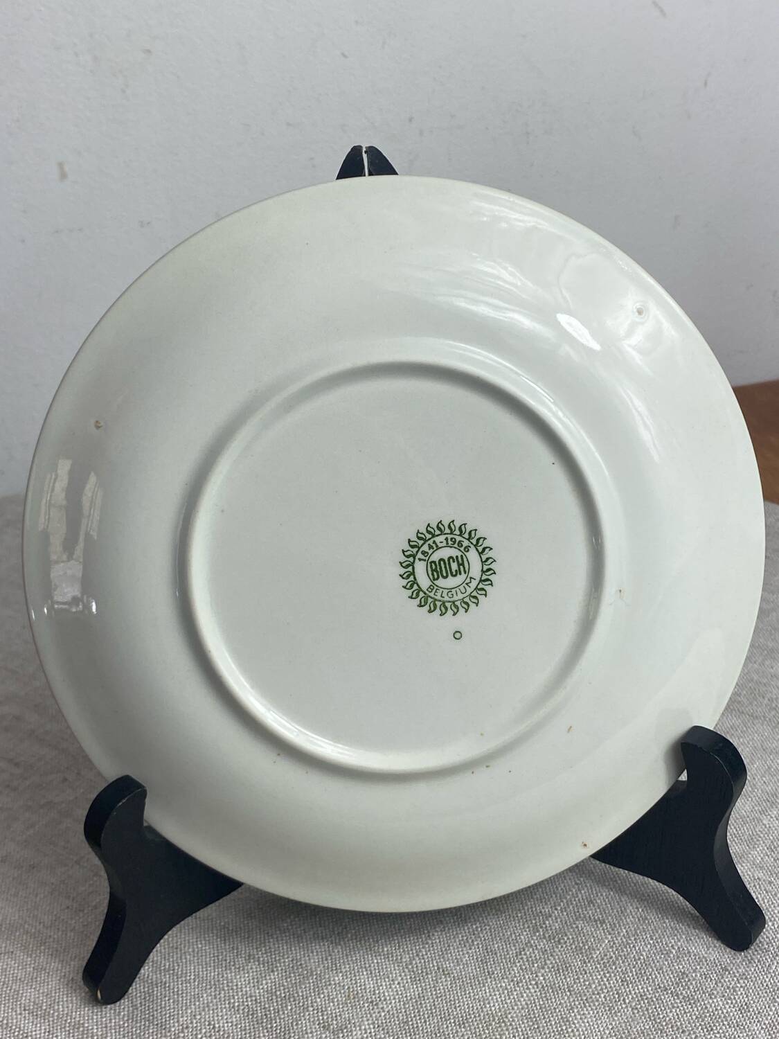 Four Boch Belgium dessert plates