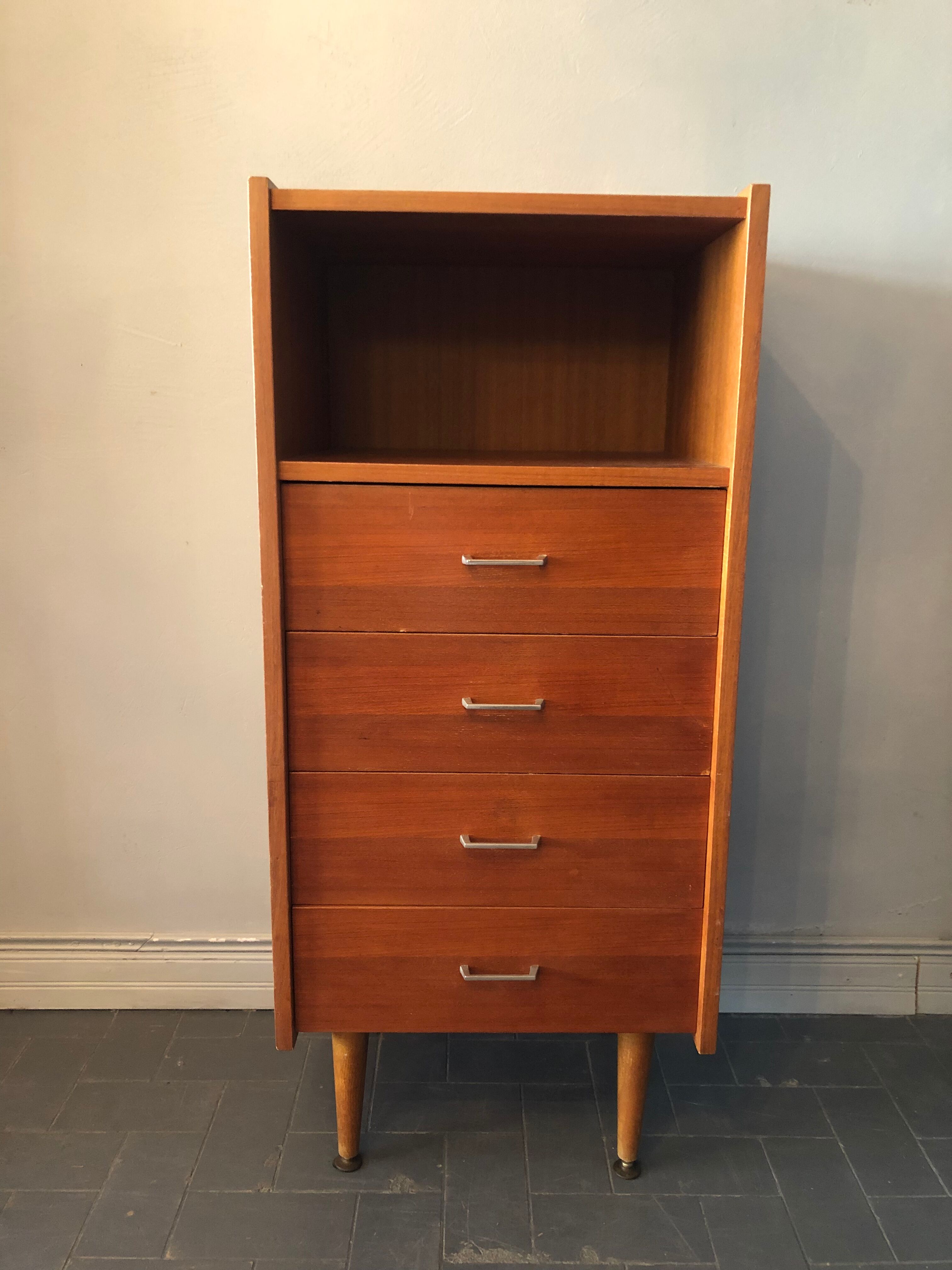 Commode chiffonnier vintage