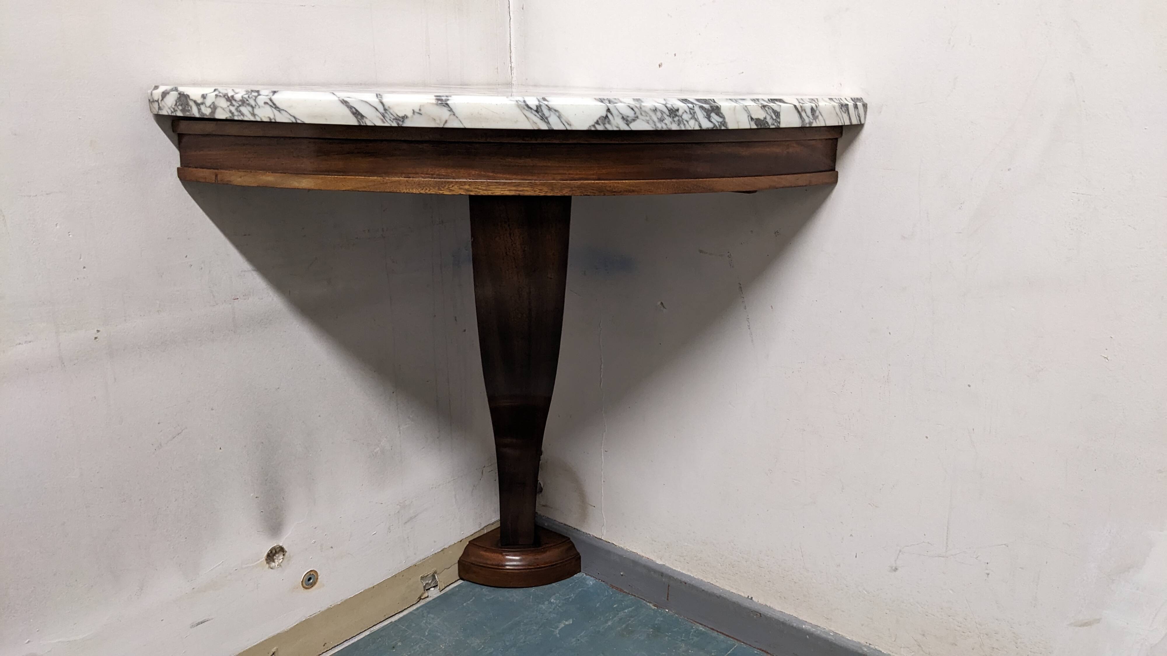 Console d'angle et son double miroir Art déco en noyer, France vers 1920