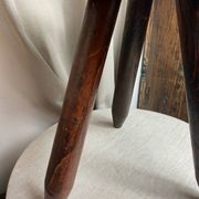 Tabouret de ferme français  tripode en bois années 60