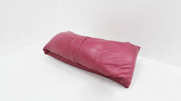 Canapé croissant vintage Raphael Raffel en cuir rose 1970