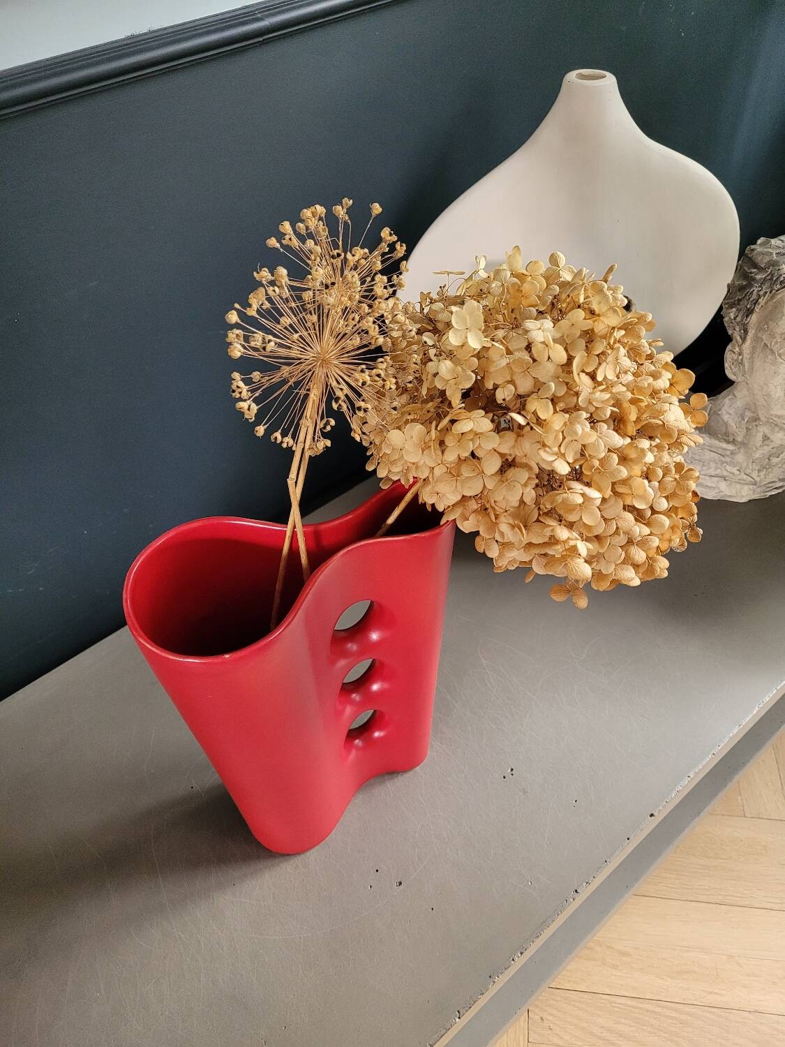 Vase en céramique rouge mat, 1960