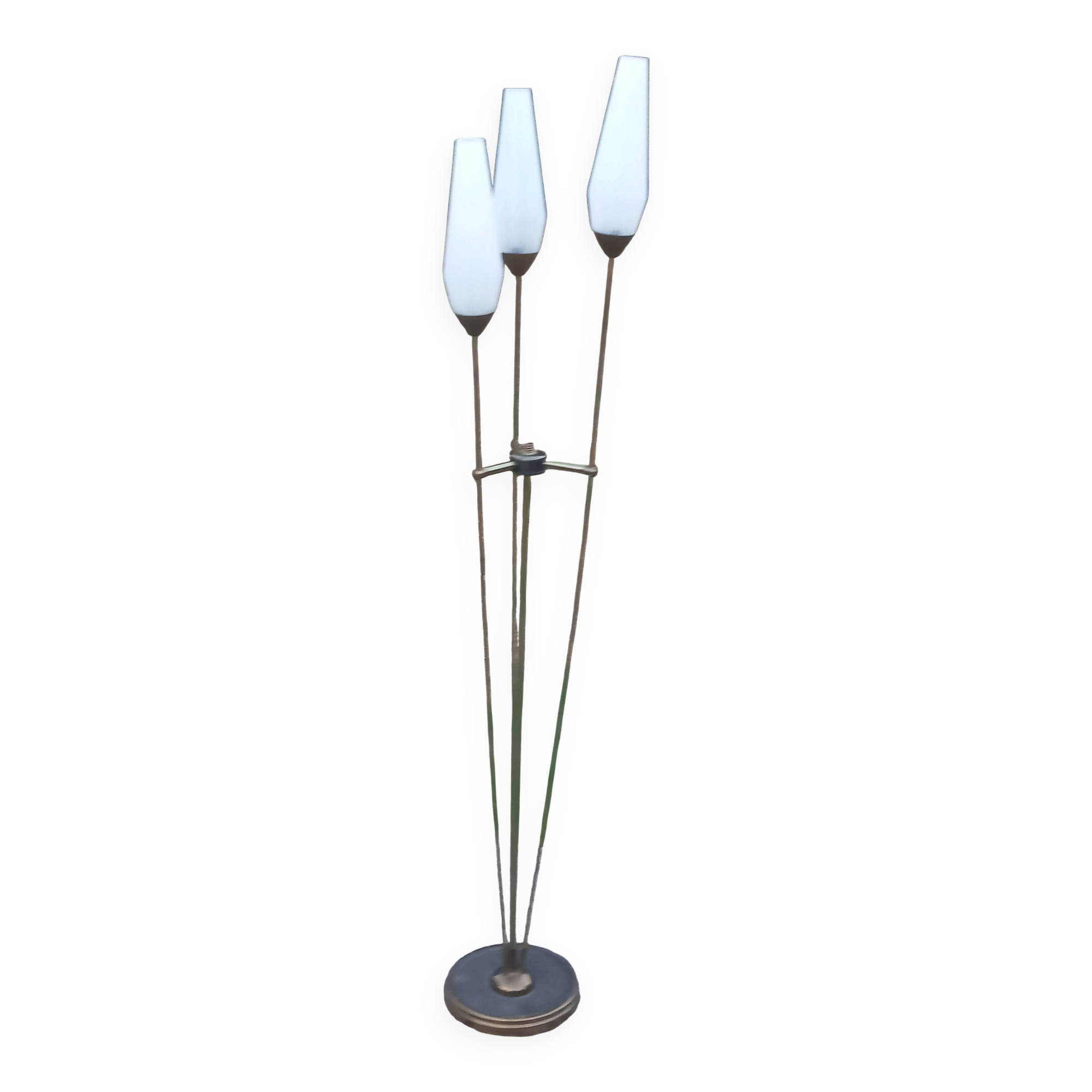 Vintage Lunel floor lamp with 3 golden metal tulips from the 1960s.