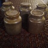 5 pots à épices en grès