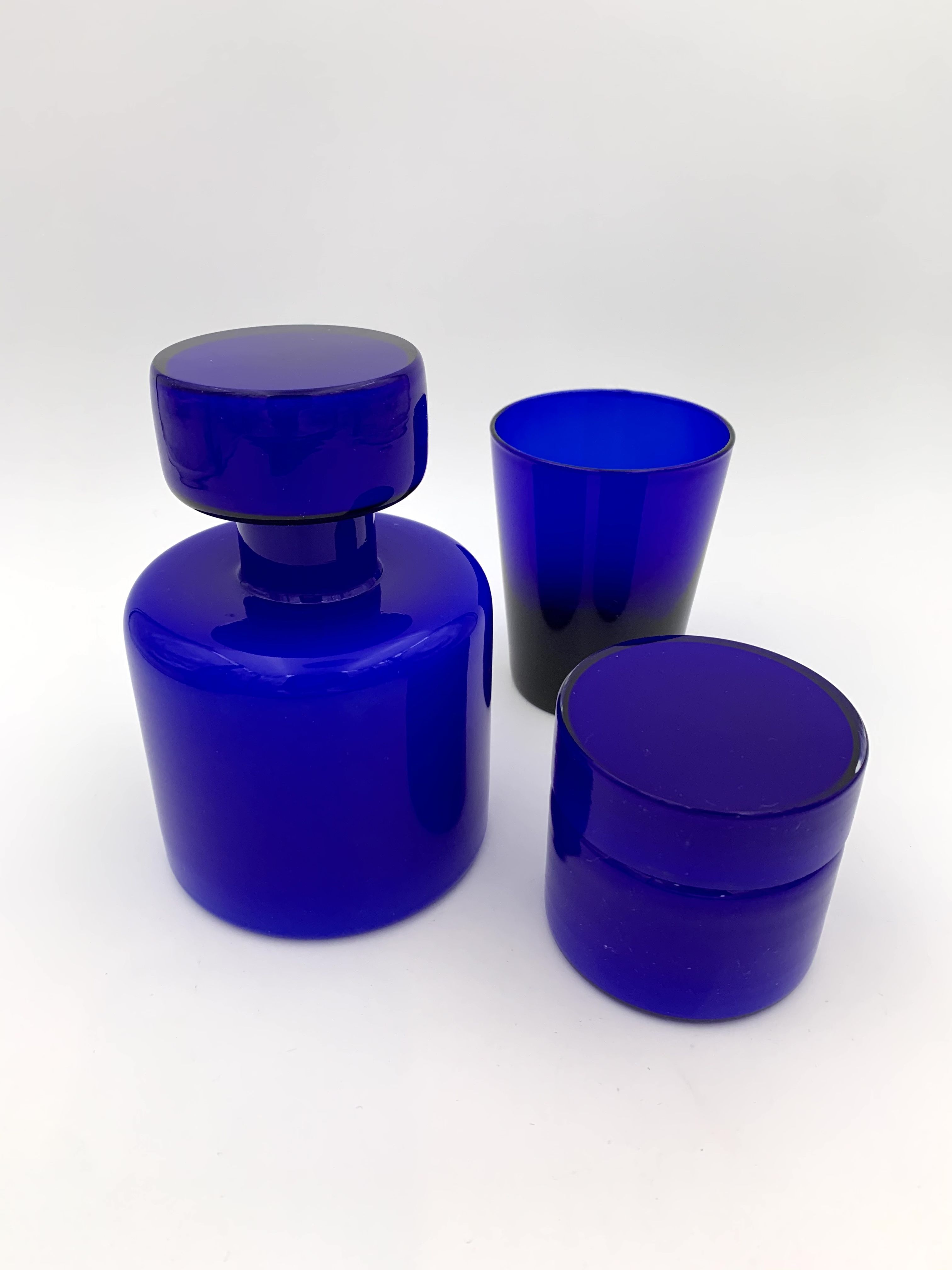 Set of glass bottles, toilet pad, Klein blue - 20th century