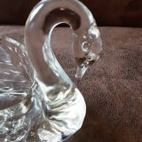 Crystal swan-shaped empty pockets
