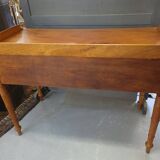 Bureau plat avec rebord