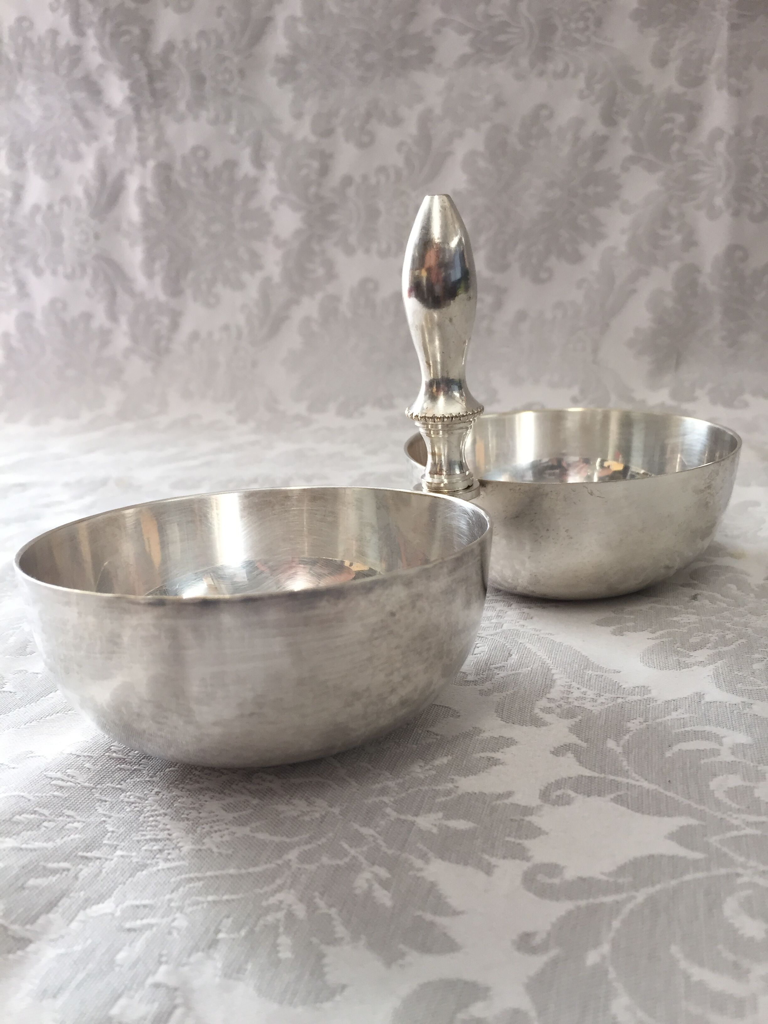 Old cups salter servant rinse-fingers silver bronze