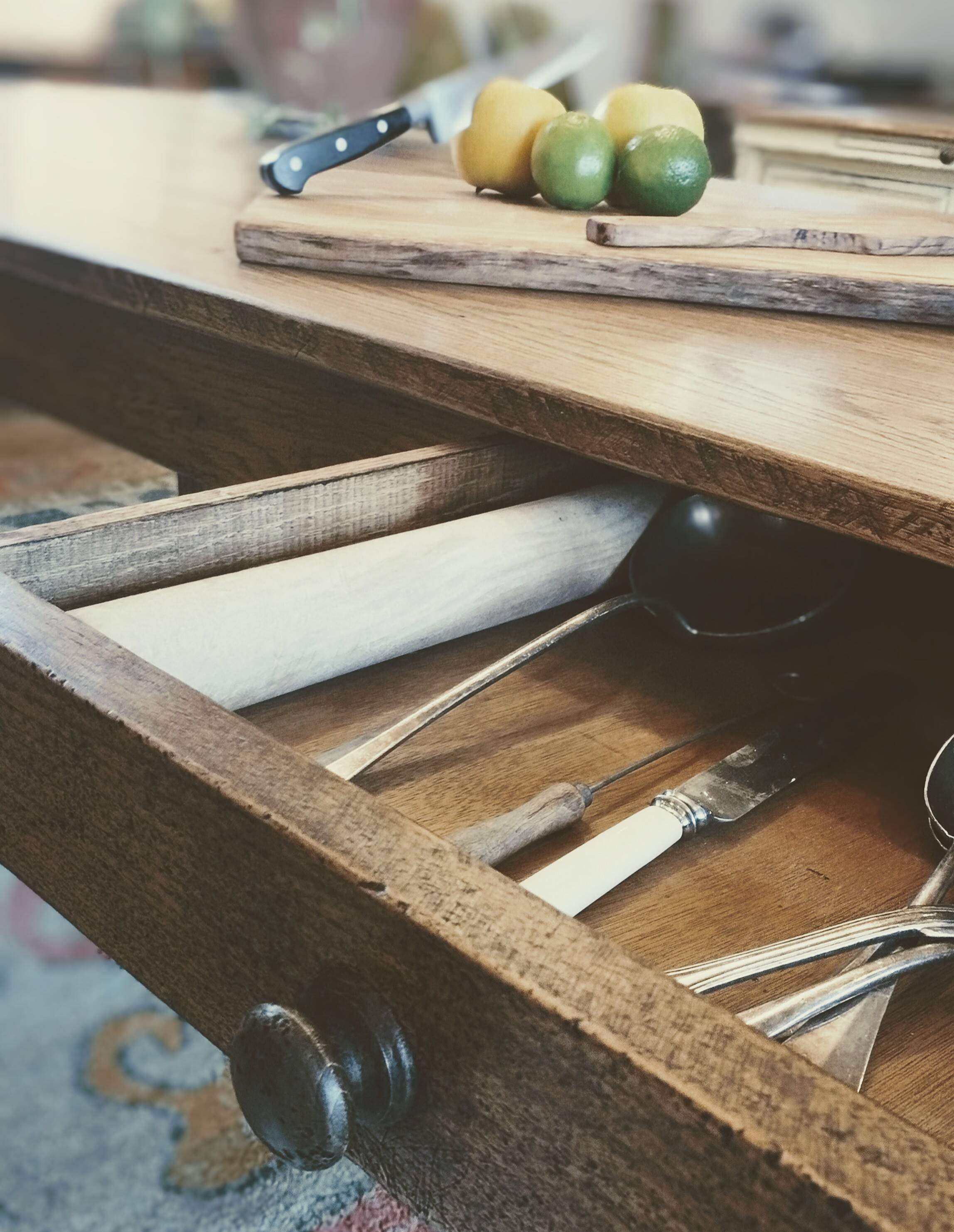 Large solid oak farmhouse table with two drawers 260 cm x 100 cm