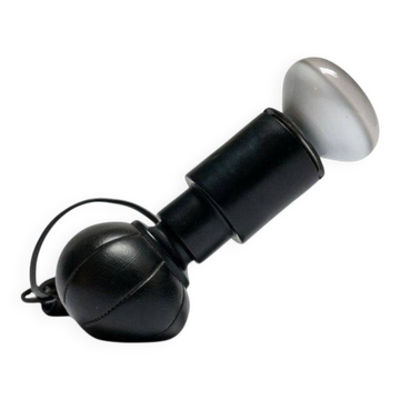 Vintage Italian 600 table lamp by Gino Sarfatti for Arteluce, black body & base