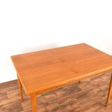 Table à manger extensible en teck danois du milieu du siècle, années 1960.