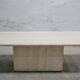 Table basse vintage en travertin