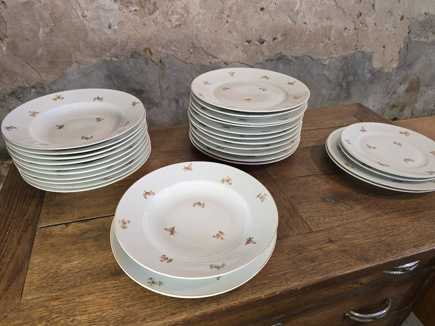 Set of Cérabel porcelain soup and dinner plates from Baudour