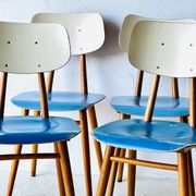 Chaises de salle à manger par TON