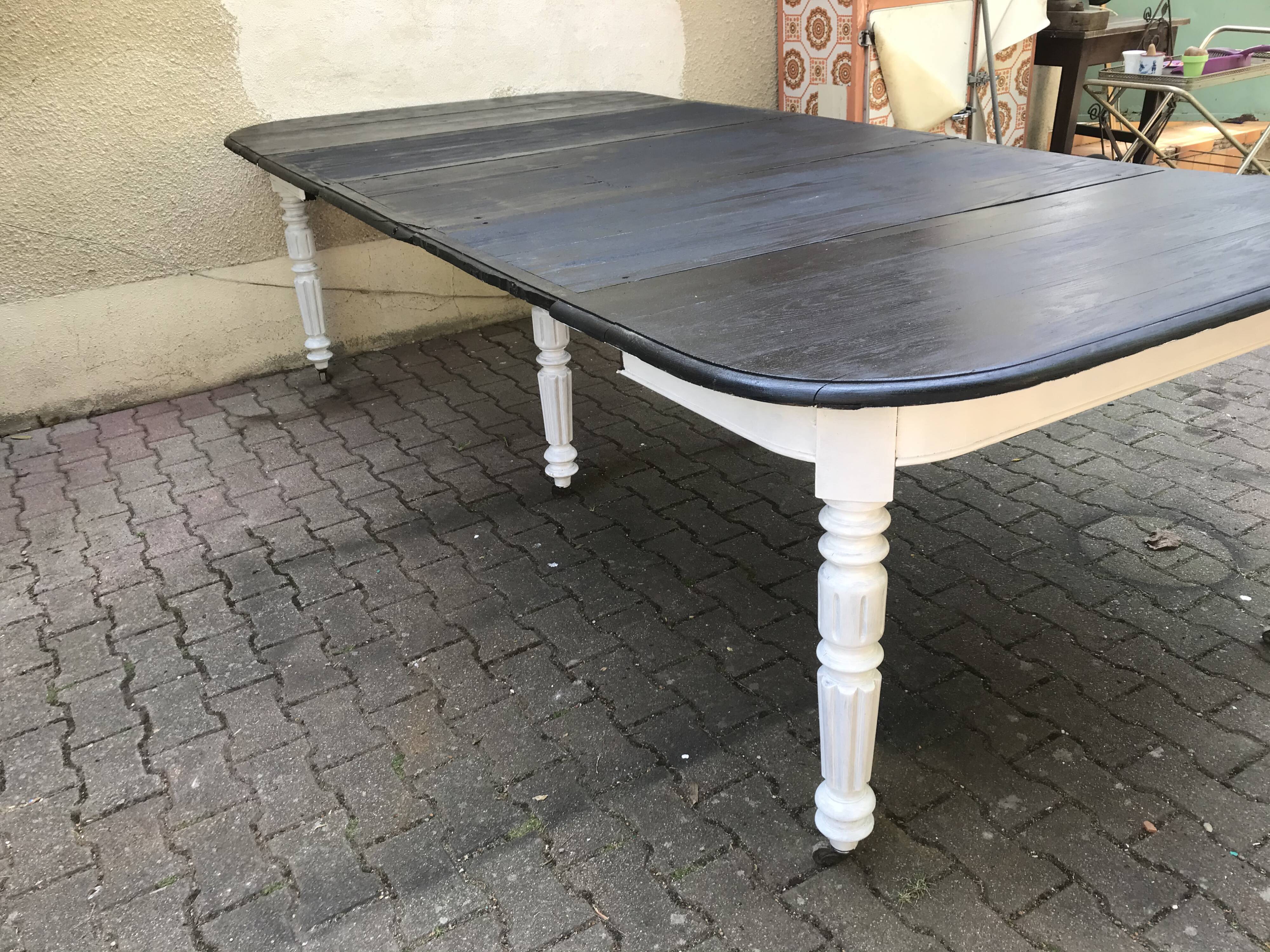 Old table Henri II