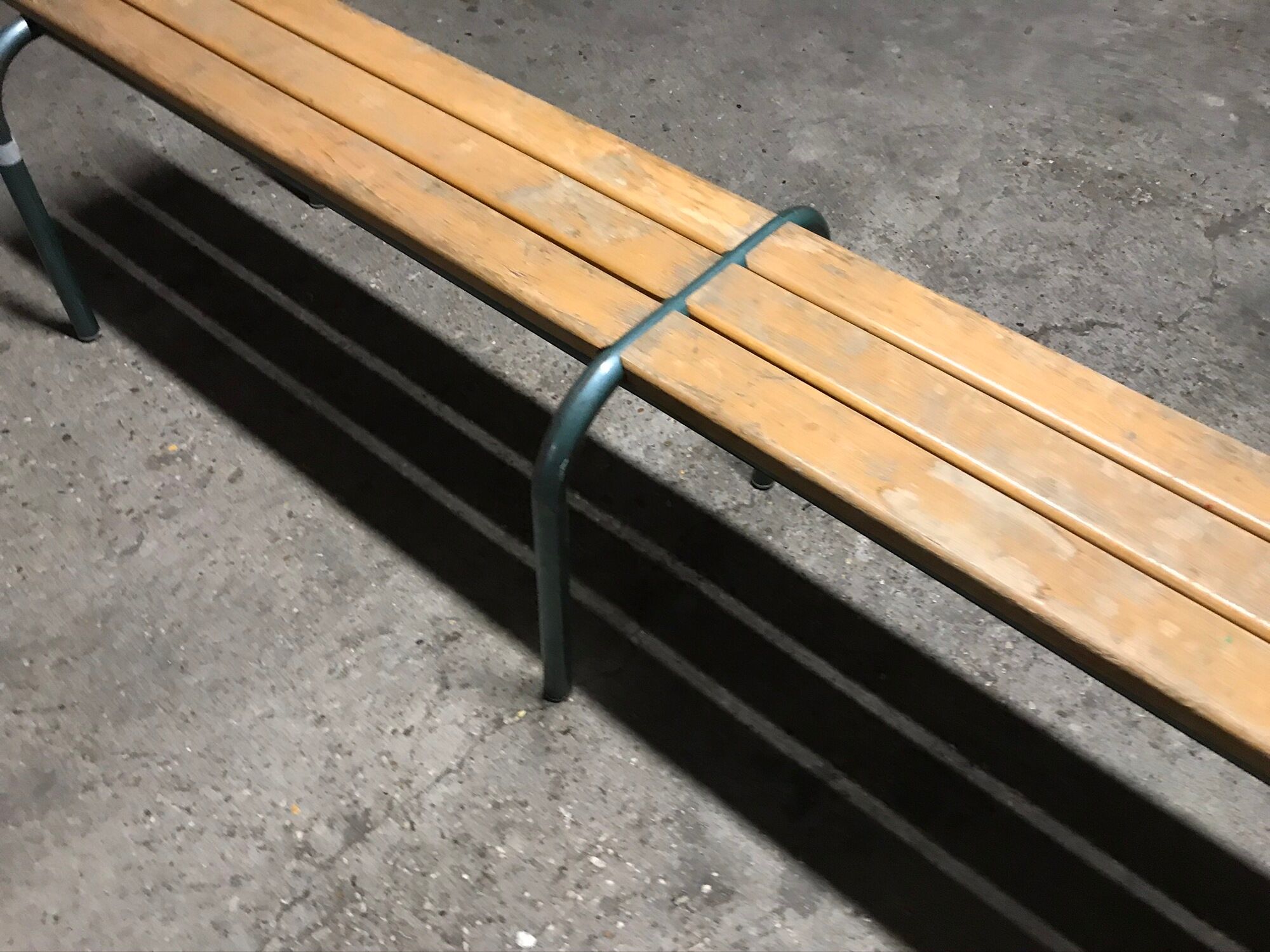 Vintage school bench Height 45 cm - wood and tubular metal structure