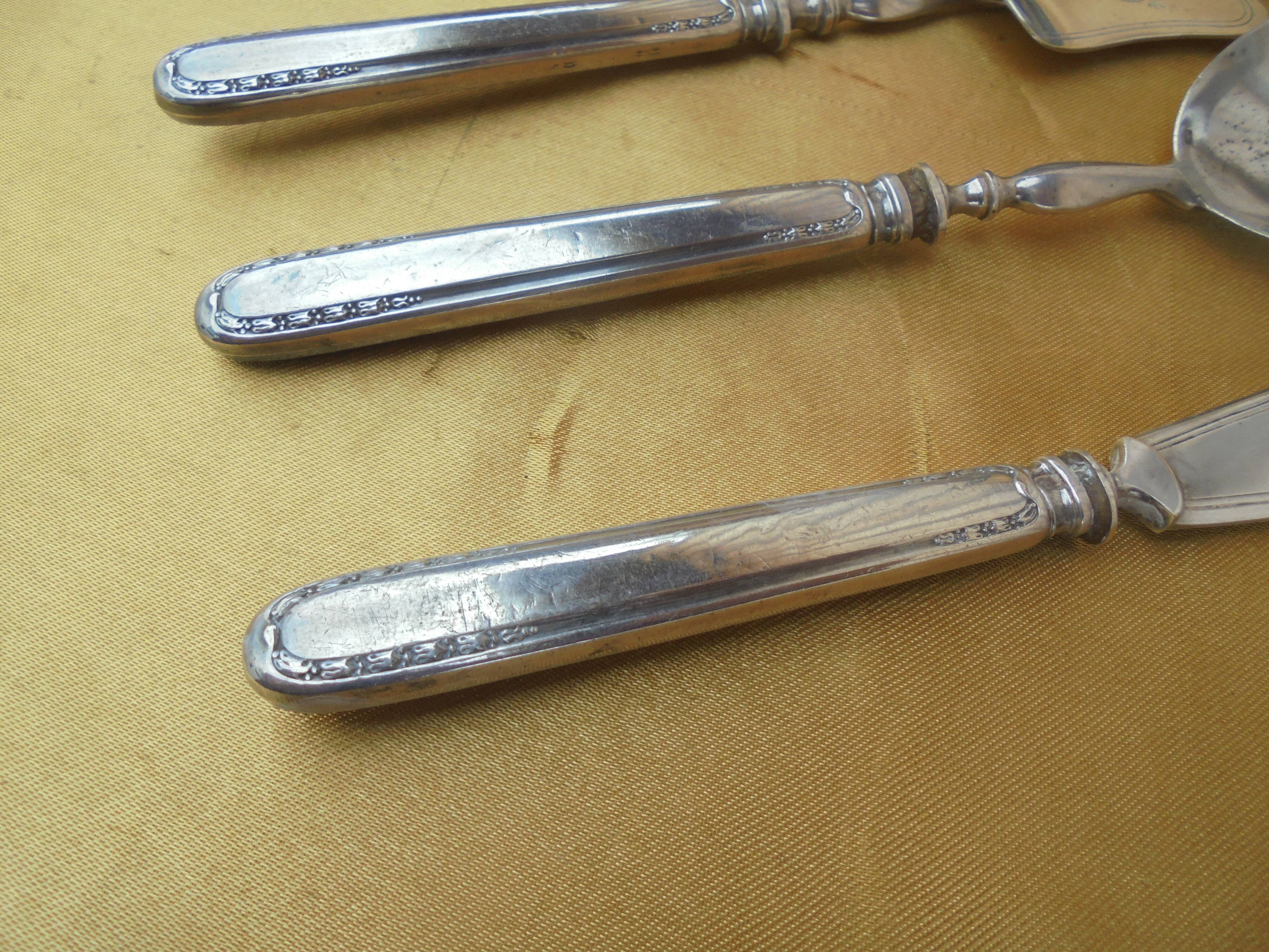Mignardie Service with Silver-Filled Handle and Minerva Hallmarks