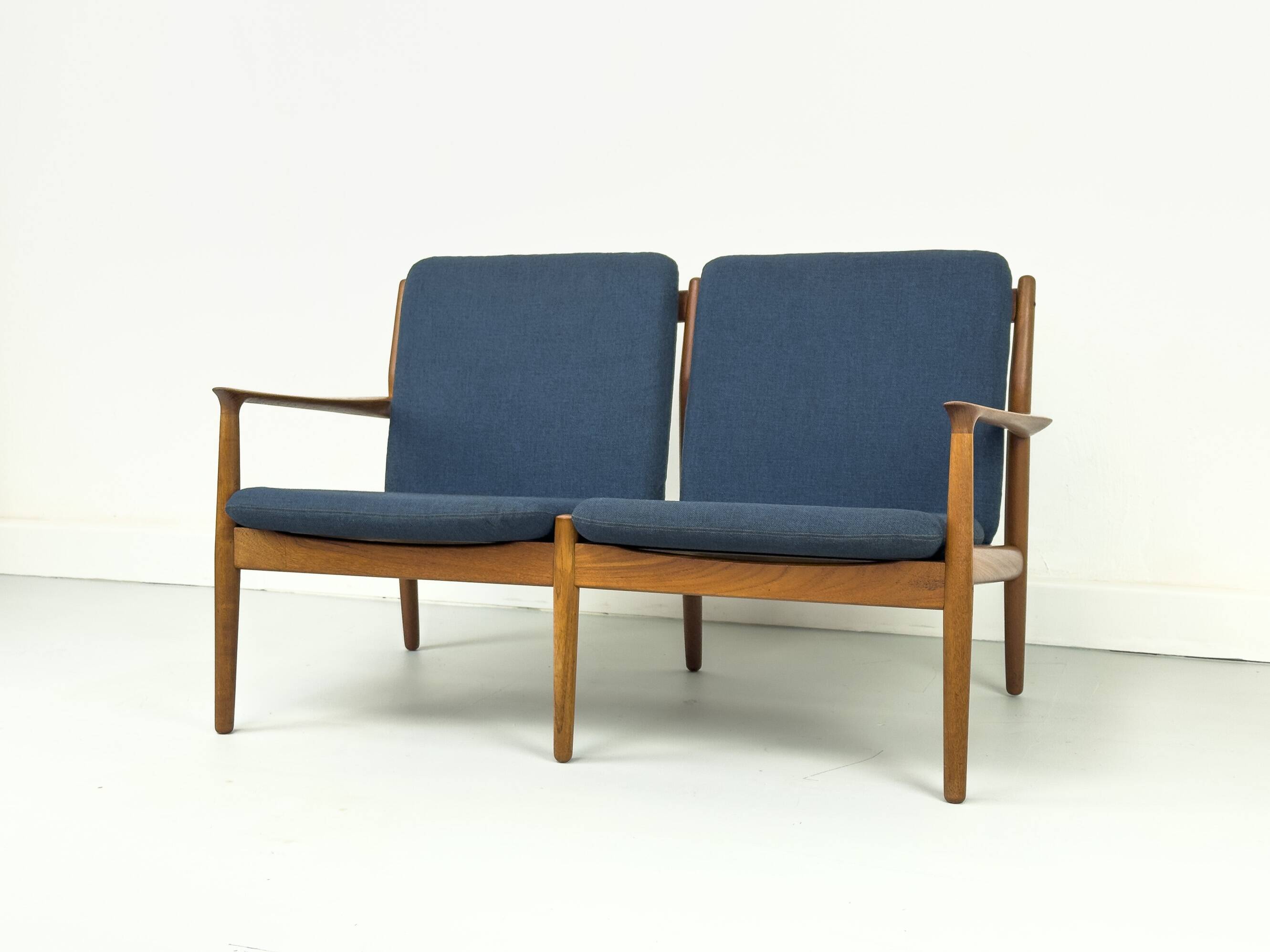 Danish Teak Lounge Sofa by Svend Aage Eriksen for Glostrup, 1960s