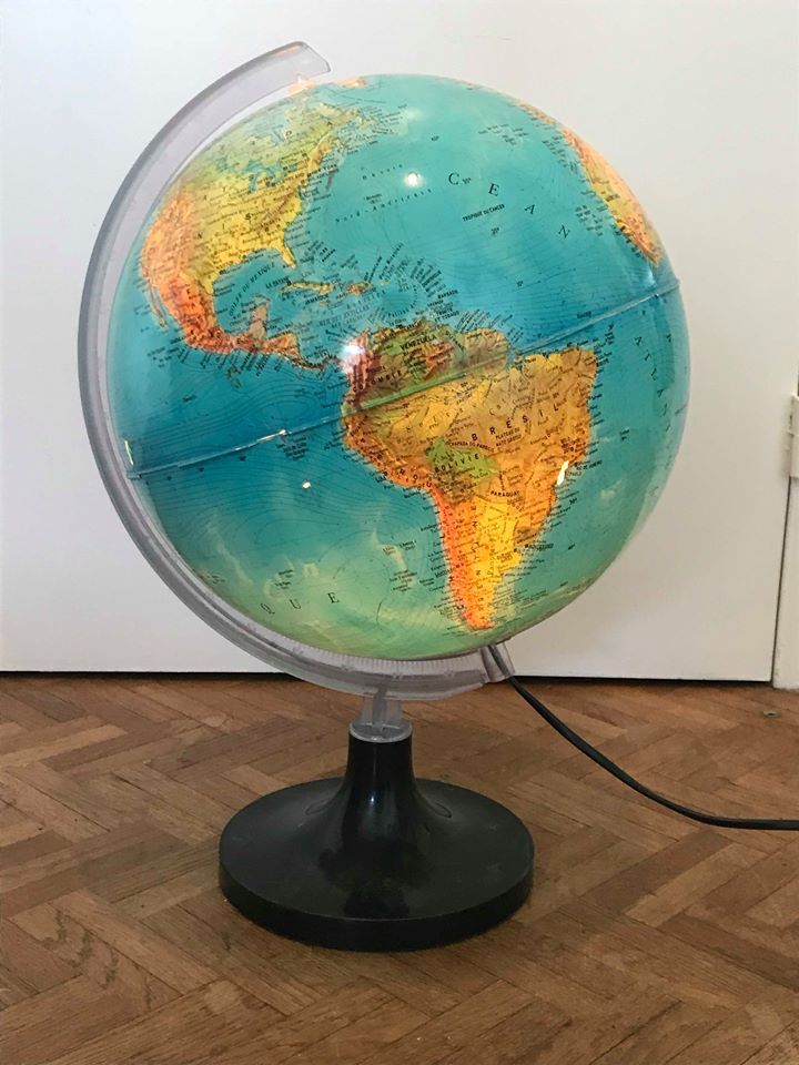 Light globe